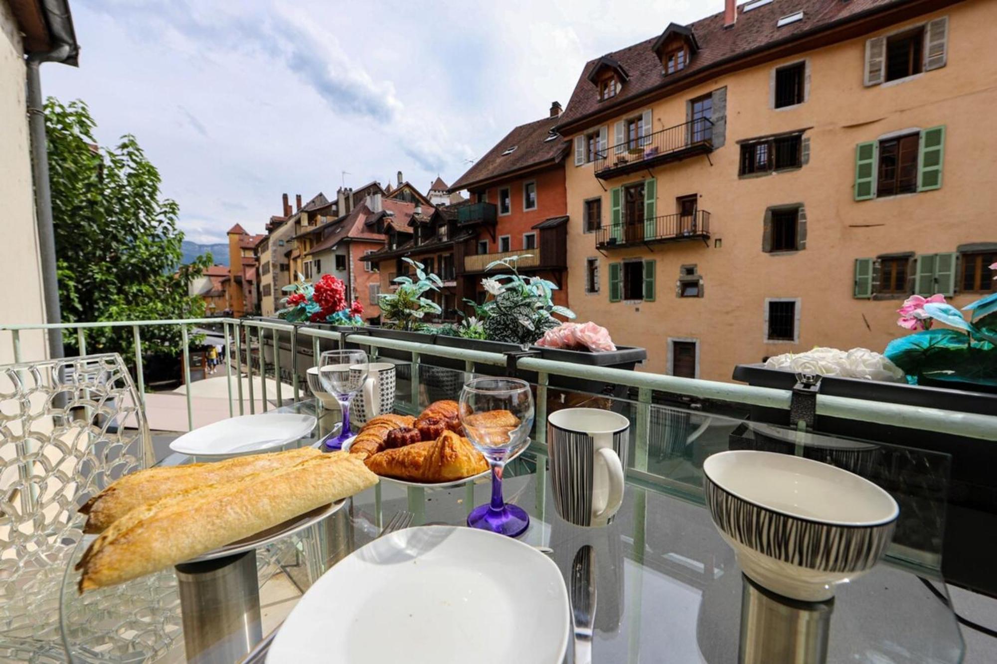 L'Eau Vive Jacuzzi Et Sauna En Vieille Ville 5 Annecy Dış mekan fotoğraf